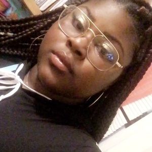 Meet your Posher, Jacqueline